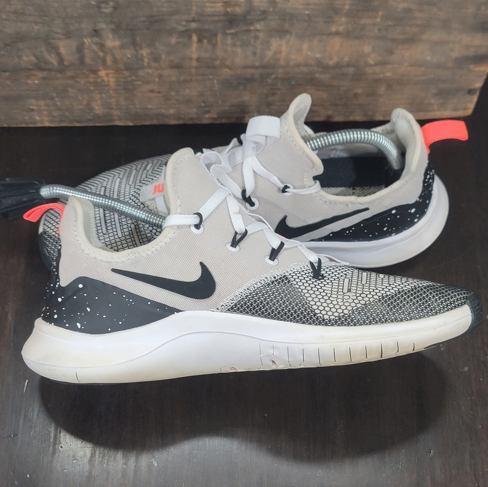 Nike Free TR 8 Trainers " White/Black/Total Crimson" Mens 8.5 Good Cond! - Picture 6 of 12